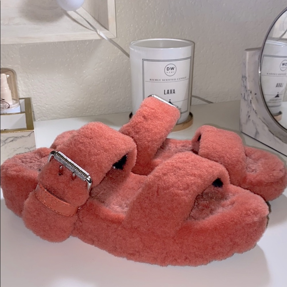 UGG fuzzy slides size 8